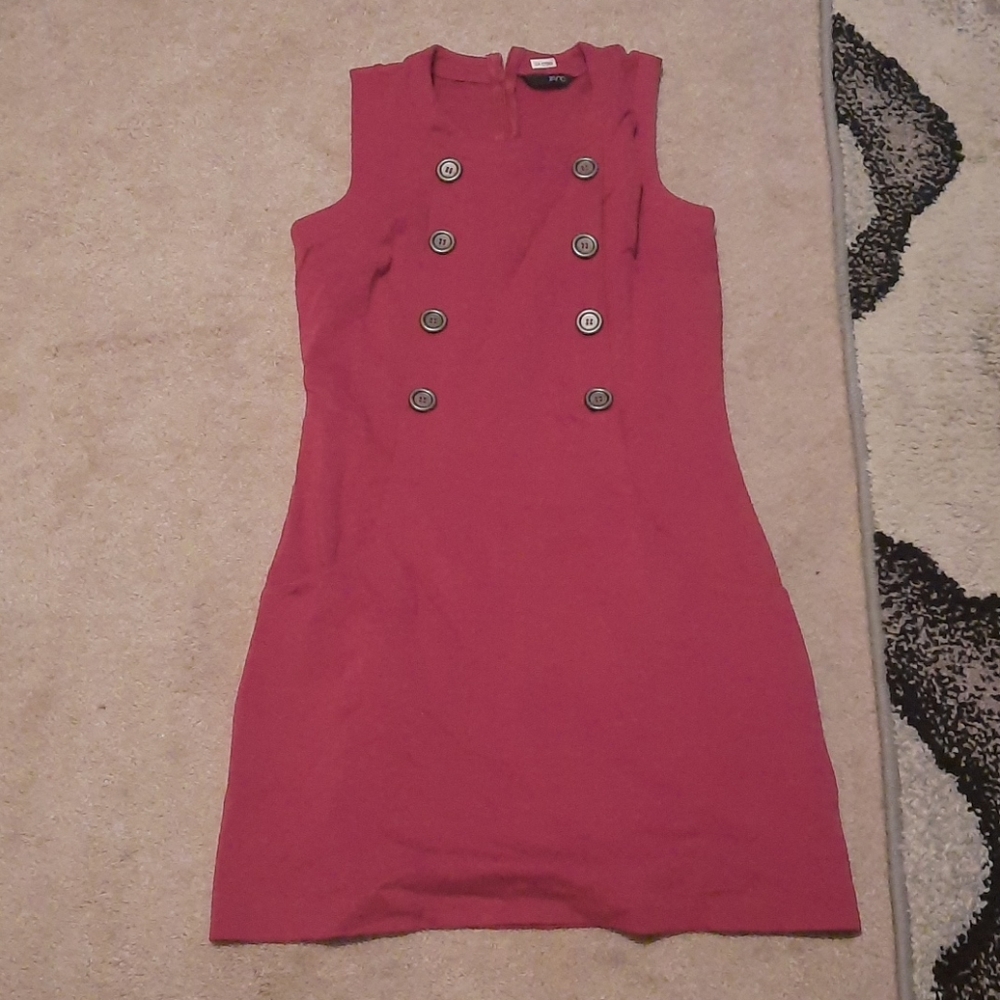 Dress‎